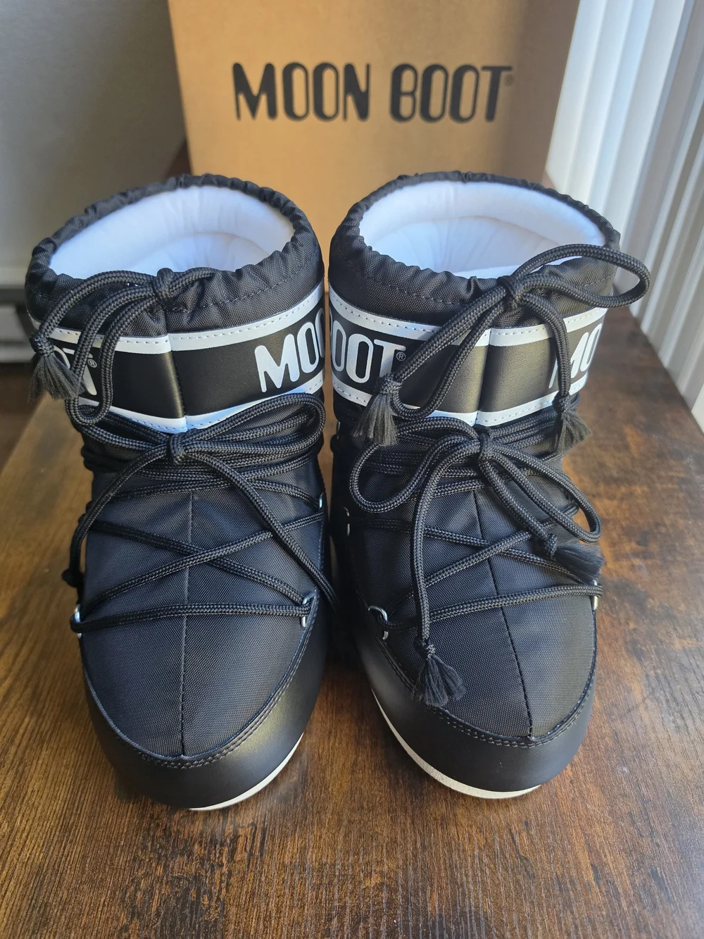 Moon Boot MB Icon Low Nylon Black Snow Boots - Size US 2/3.5 (EU 33/35)